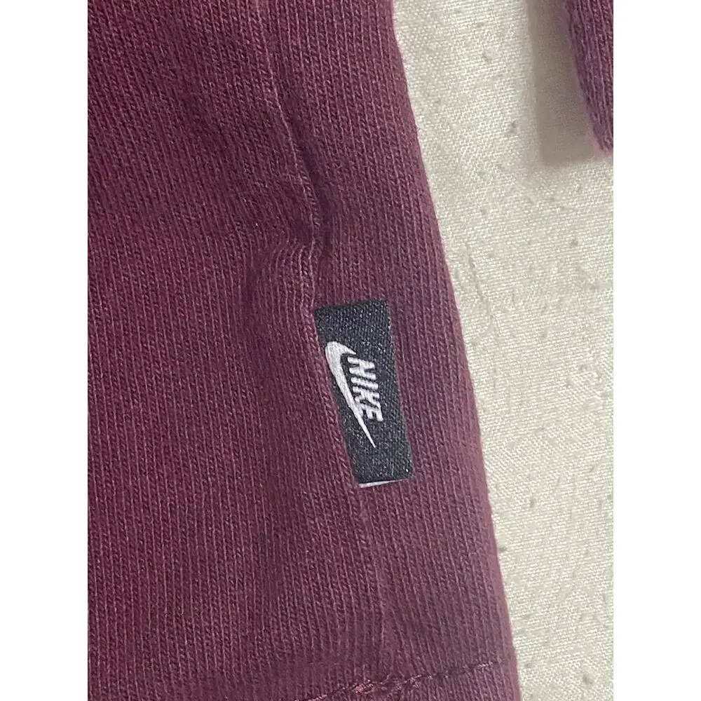 Nike Sportswear Premium Essentials Mens XL Burgundy Long Sleeve Tee pre owned